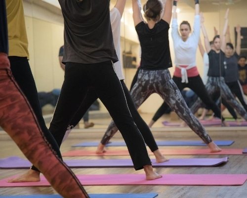 200 Hours Online Yoga Teacher Training in Gurgaon und Ratingen